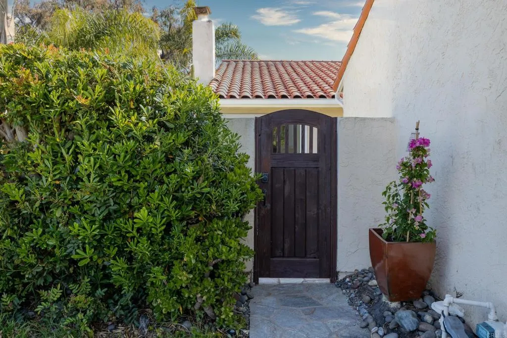 https://cdn.realtyfeed.com/cdn/127/306547255/b952999e44e937b39b5bb4f1c1438022.webp