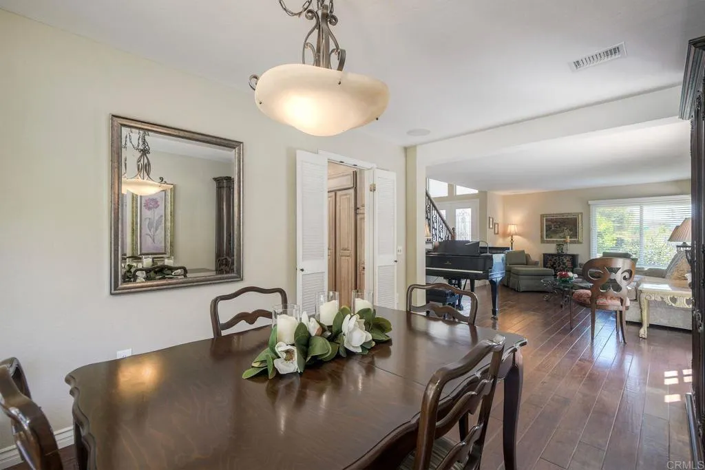https://cdn.realtyfeed.com/cdn/127/306547256/67928a1b8f1101e21d652b2b1fa2cd8e.webp