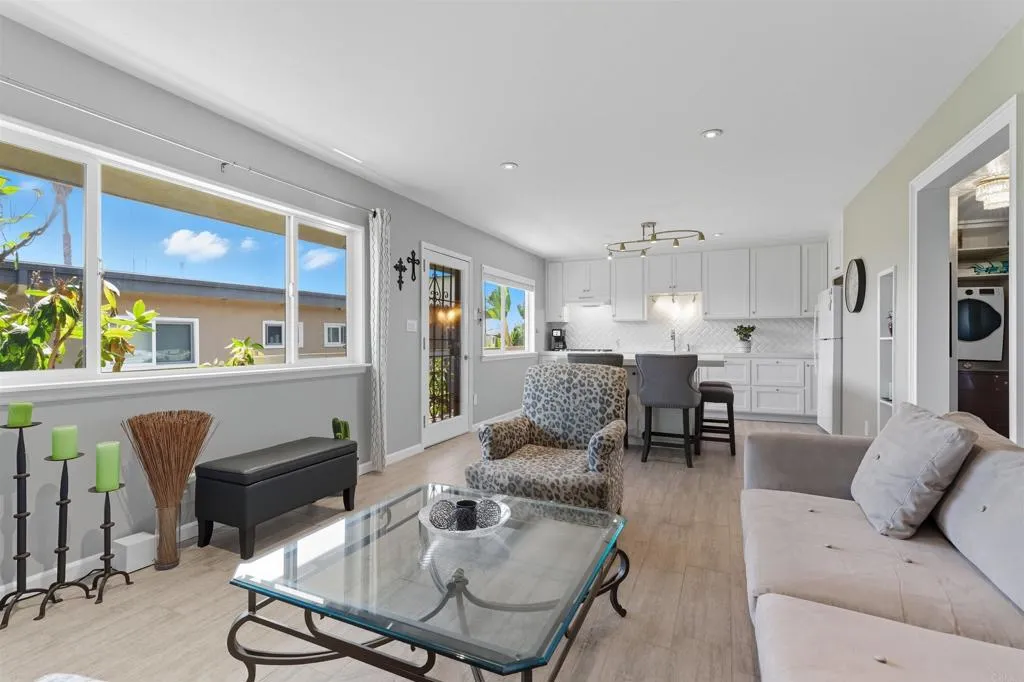 Photo #5: PTP2507164 Listing 