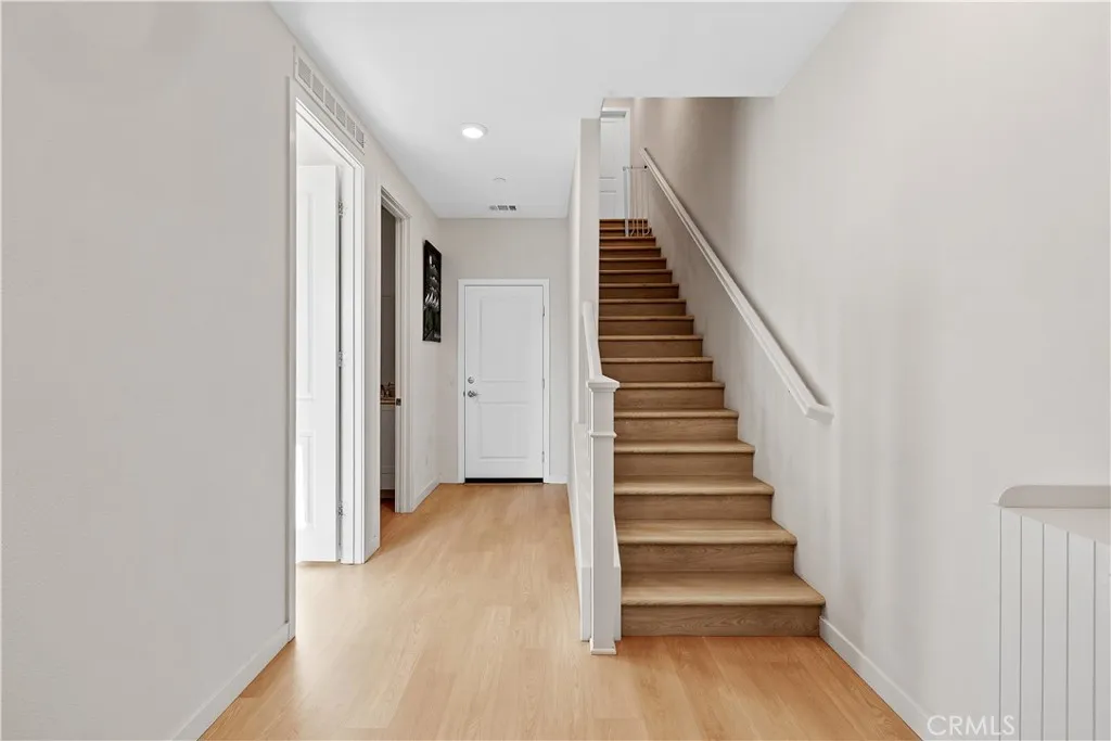 27579 Sanctuary Ct., Valencia, CA, 91381