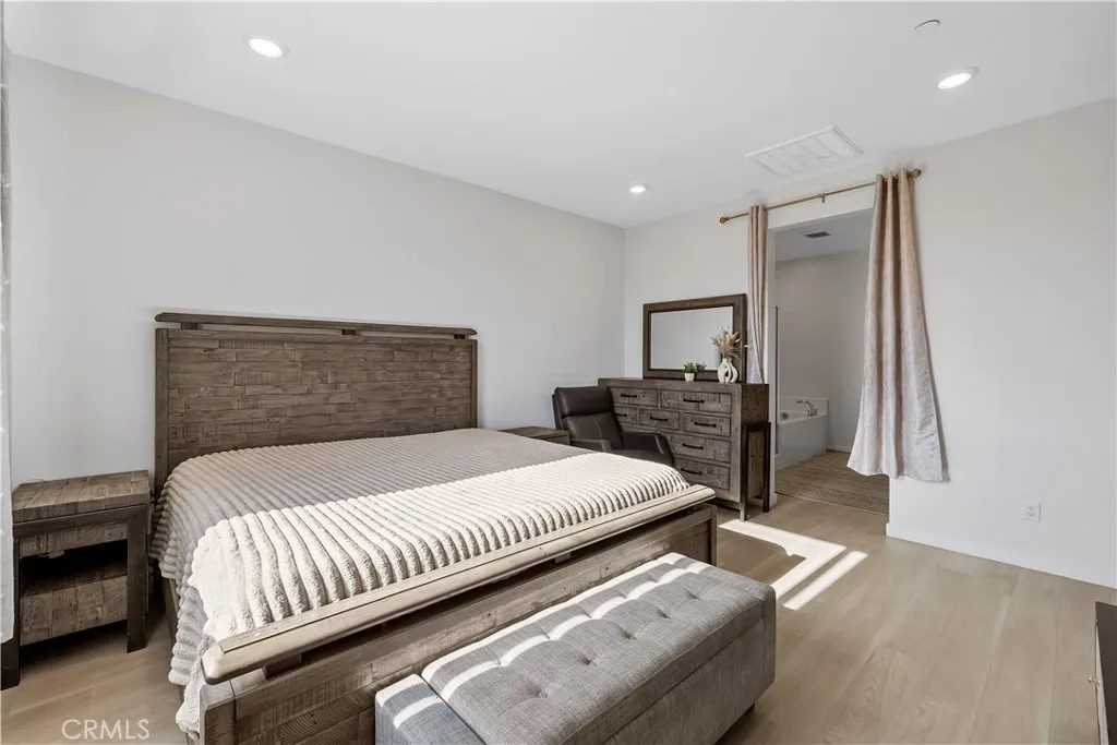 27579 Sanctuary Ct., Valencia, CA, 91381