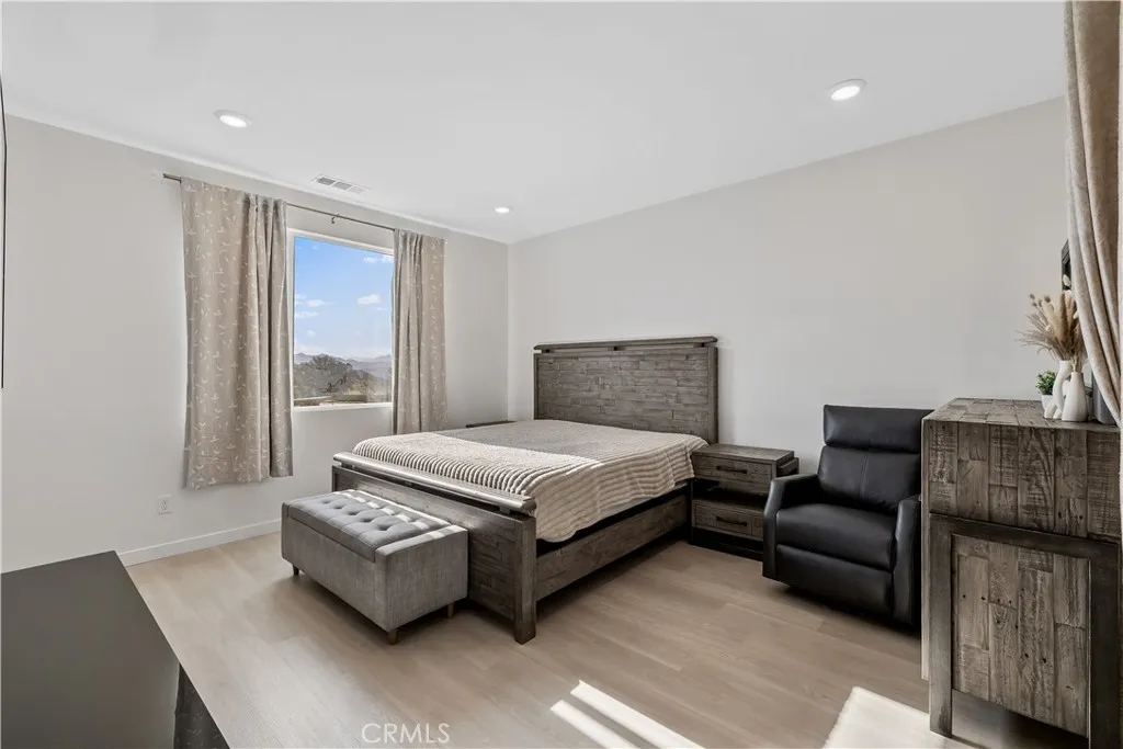 27579 Sanctuary Ct., Valencia, CA, 91381