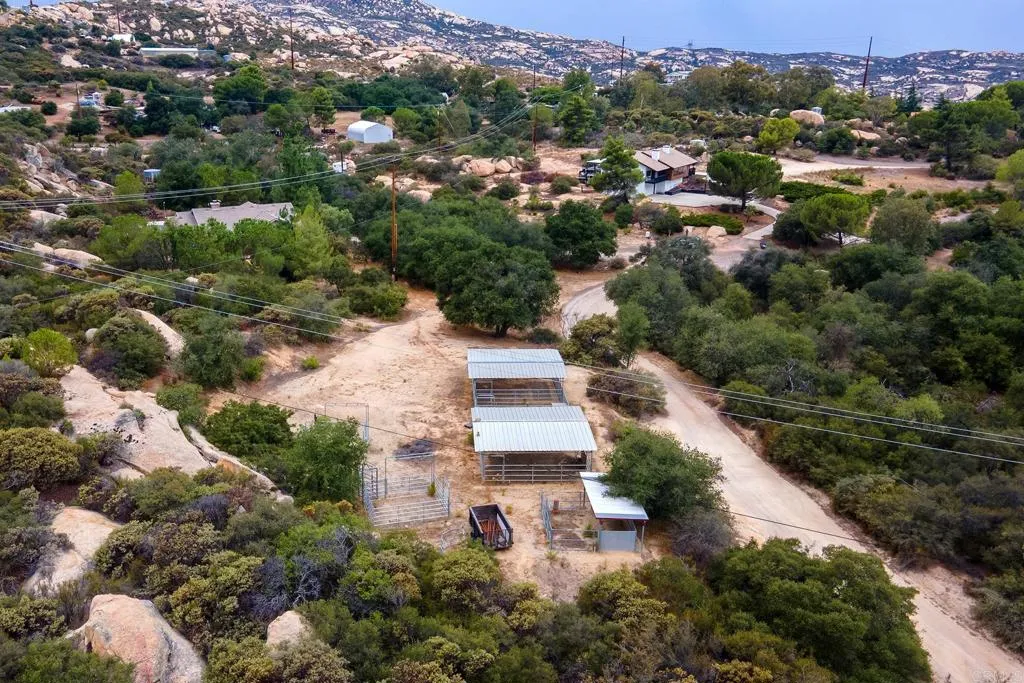 https://cdn.realtyfeed.com/cdn/127/306547333/0ebdeb067db25fd3013819f2617b83d6.webp