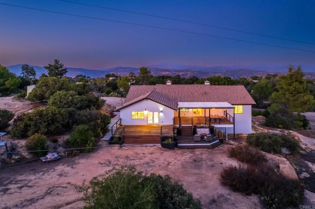 https://cdn.realtyfeed.com/cdn/127/306547333/b7657abb287249d9a2076112d06bdd40.webp