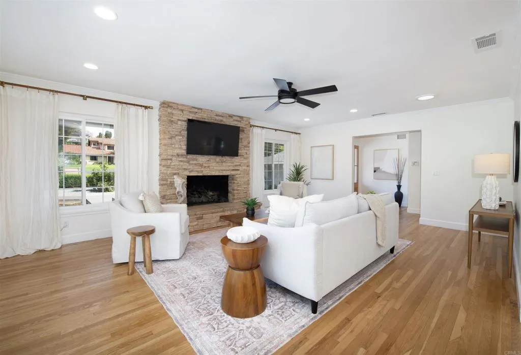 https://cdn.realtyfeed.com/cdn/127/306547345/05c3fd85d80611e4533baf659d76700d.webp