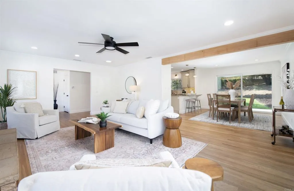 https://cdn.realtyfeed.com/cdn/127/306547345/aae1b28ac1049e2103ab8ce9e3af8039.webp