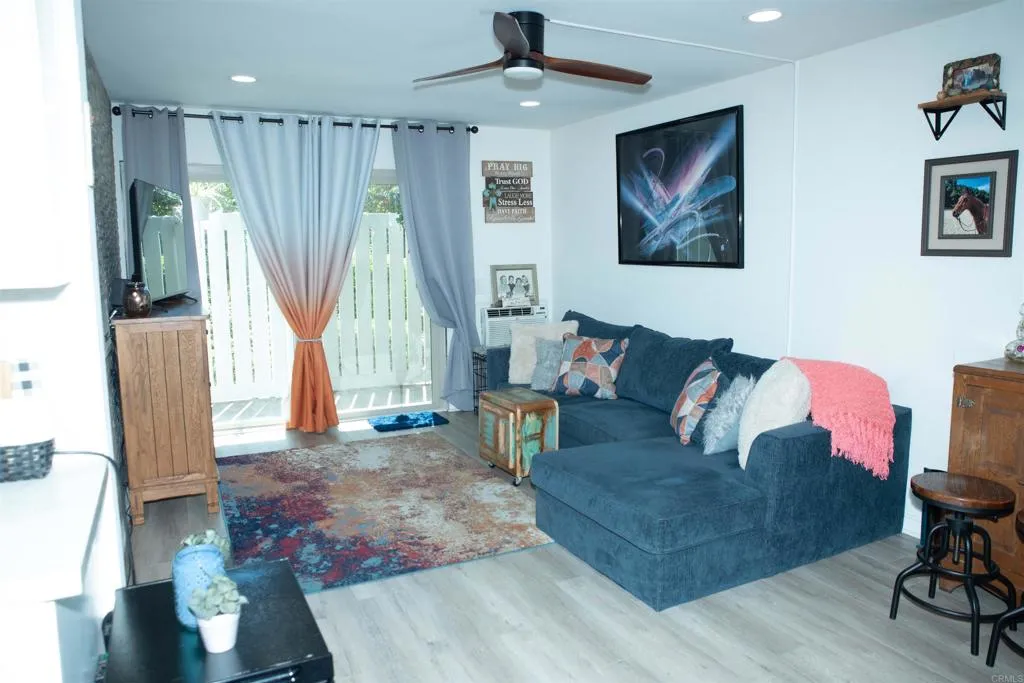 MLS: NDP2509223 Condo For Sale