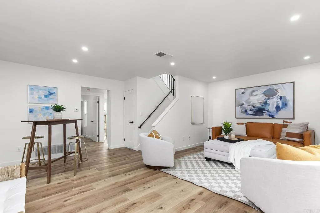 https://cdn.realtyfeed.com/cdn/127/306547364/06b27414e922b04bde9578b2a5a707a2.webp
