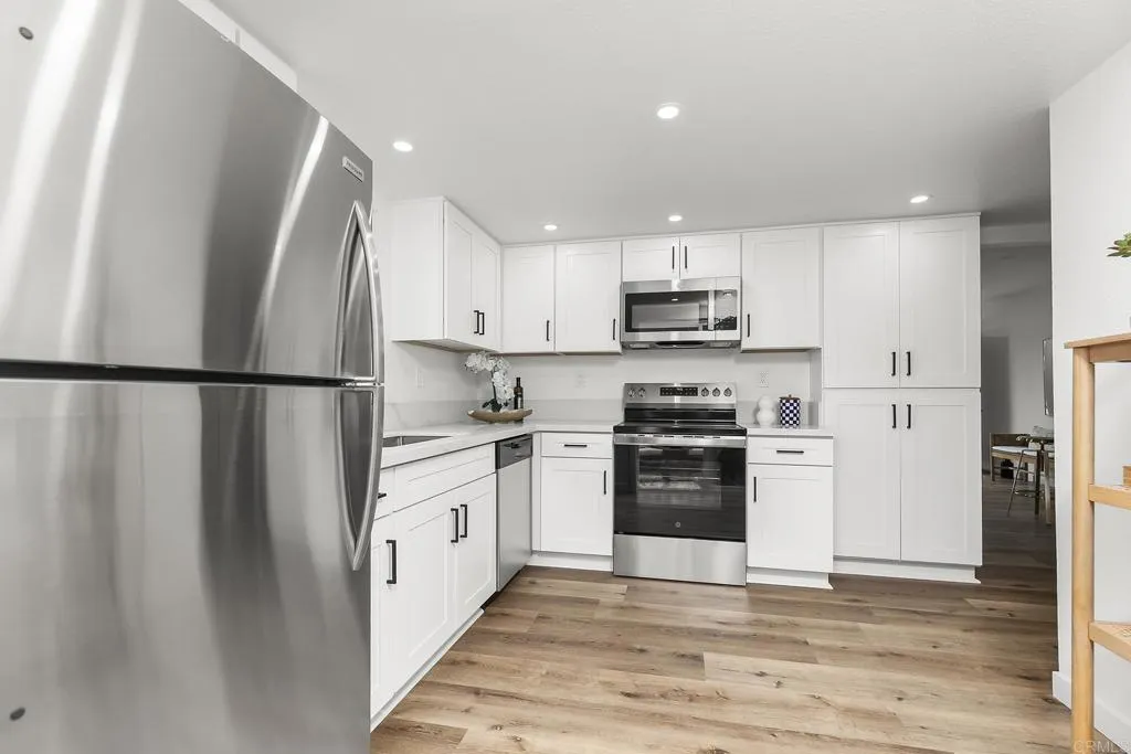 https://cdn.realtyfeed.com/cdn/127/306547364/f6e6e9b267317da2d7eeb94af34766e9.webp