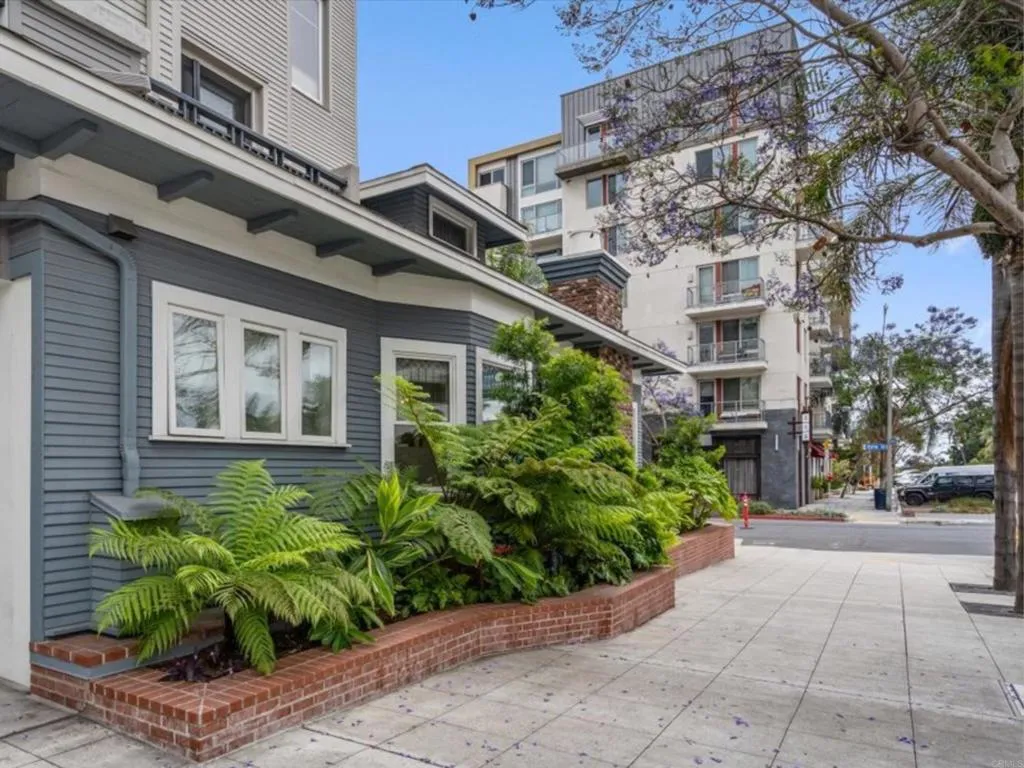https://cdn.realtyfeed.com/cdn/127/306547365/22a3088e65ecc79d0c1751dd73b922a1.webp