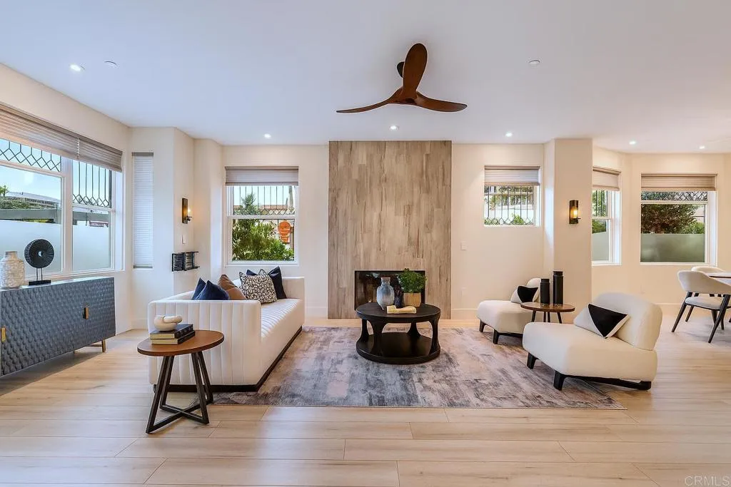 https://cdn.realtyfeed.com/cdn/127/306547365/2990c51f15c9916141a73eec7ce26818.webp