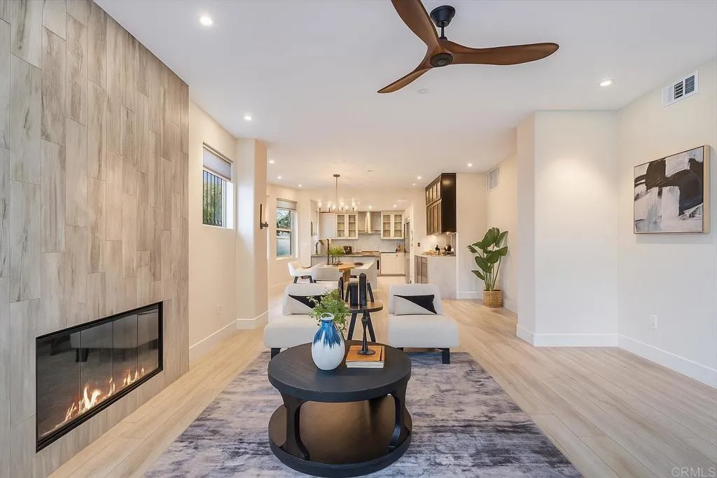 https://cdn.realtyfeed.com/cdn/127/306547365/3ace45284731fd970bfa57e4421f52bc.webp