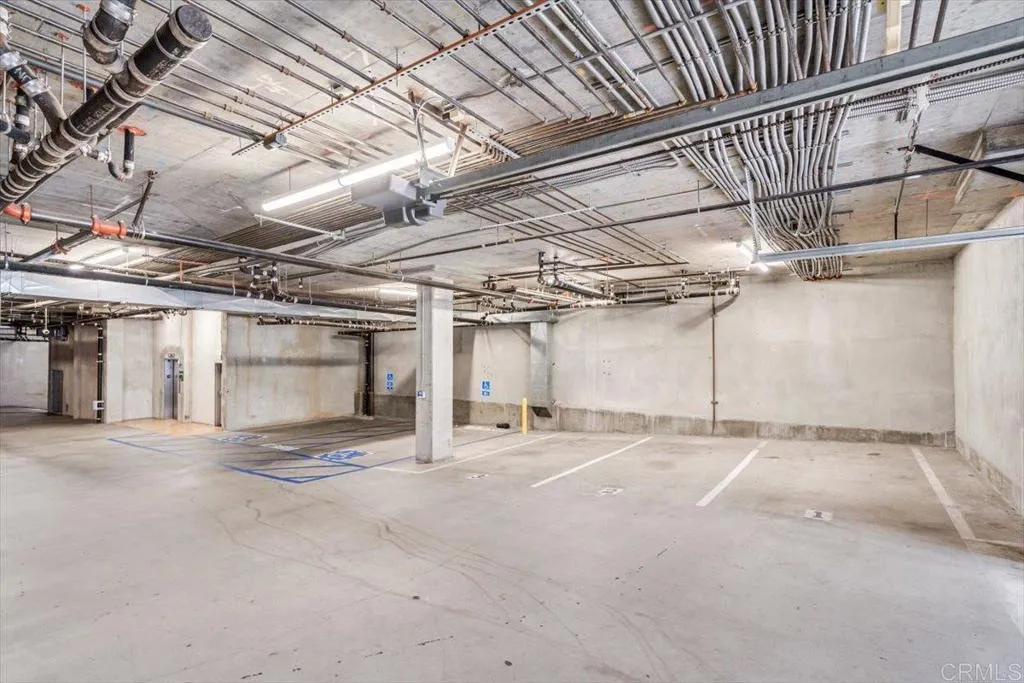 https://cdn.realtyfeed.com/cdn/127/306547365/4d75fff6793c4c1771df495f157e60d4.webp