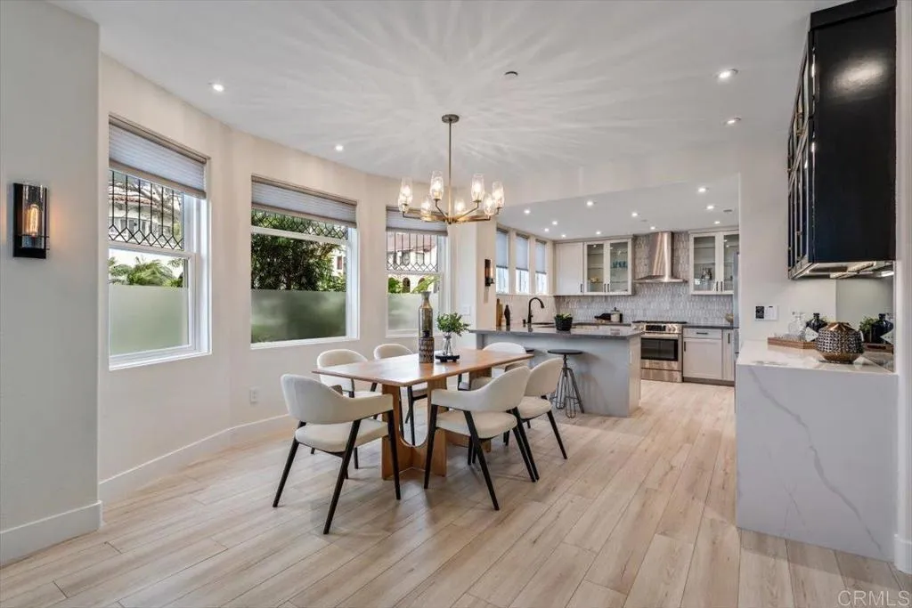 https://cdn.realtyfeed.com/cdn/127/306547365/a49df746db775b67e6c324a6eb874e49.webp