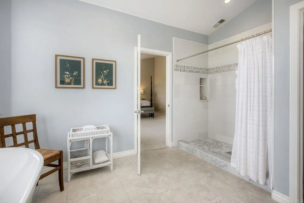 https://cdn.realtyfeed.com/cdn/127/306547376/851f1715d4ef87856772b6803e77675d.webp