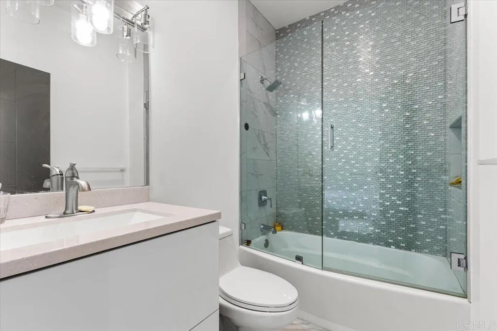https://cdn.realtyfeed.com/cdn/127/306547383/1b595e0ad1b50cf39ba490f9c9f8e295.webp