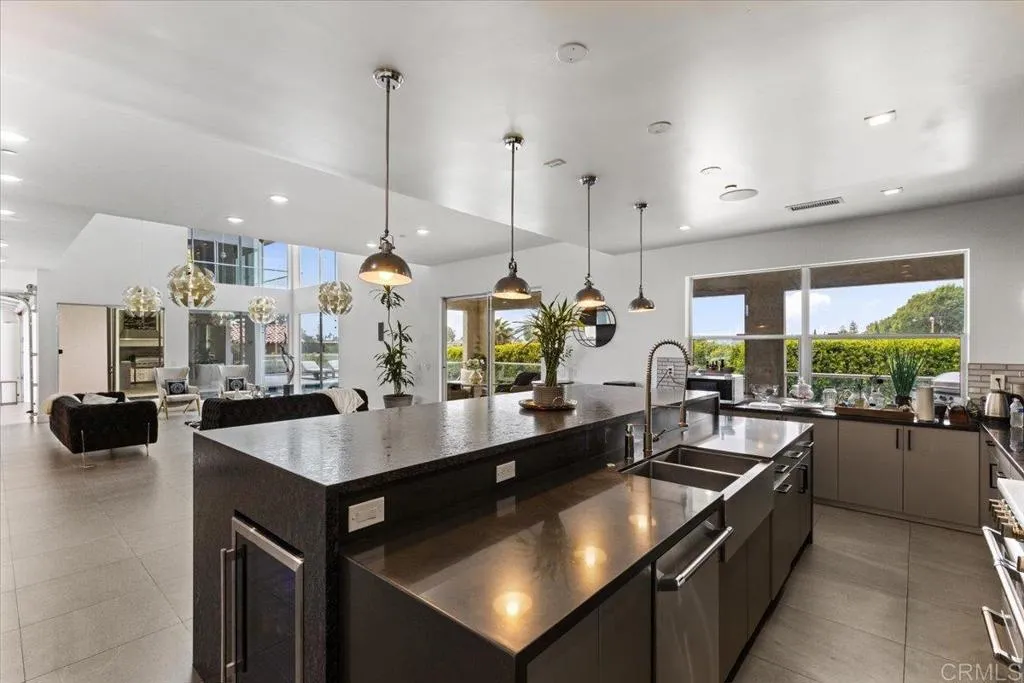 https://cdn.realtyfeed.com/cdn/127/306547383/2897c5db4d094fe5f2520c689298a45d.webp