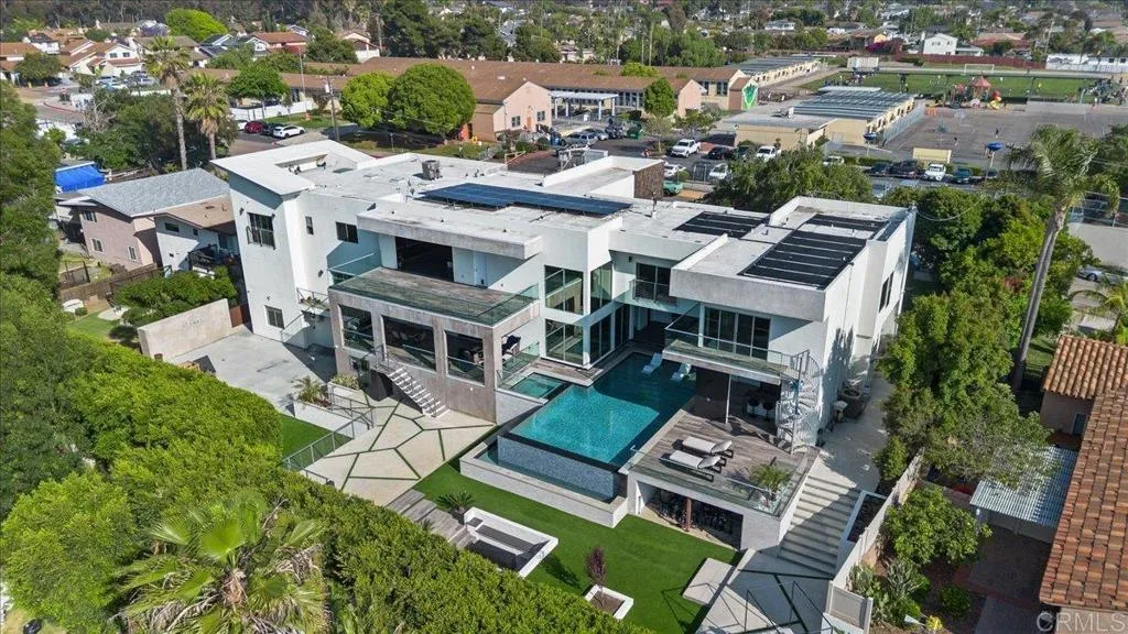 https://cdn.realtyfeed.com/cdn/127/306547383/dd8a58b2feaf4f37b3b2699e886b6413.webp