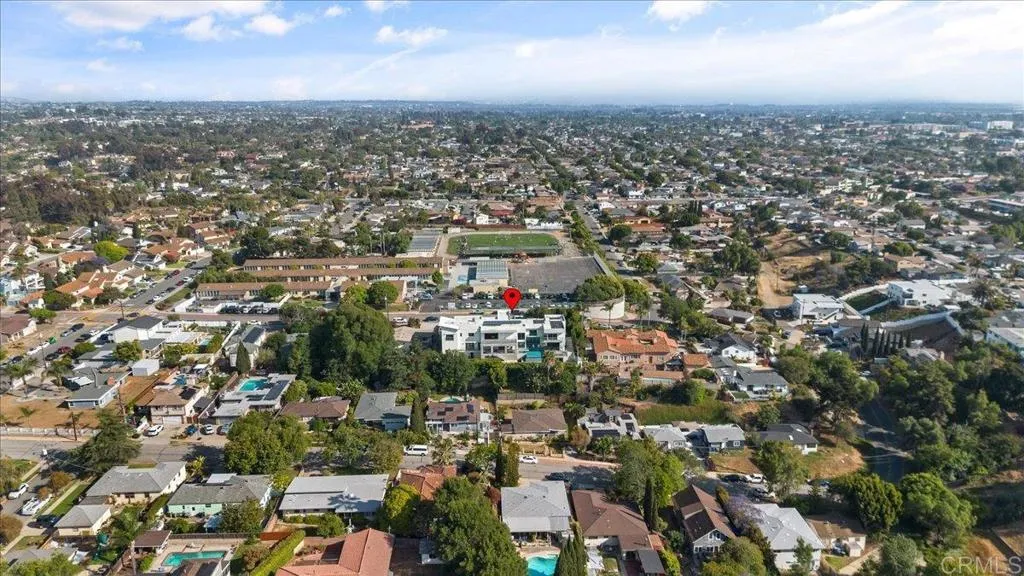 https://cdn.realtyfeed.com/cdn/127/306547383/fe6da851b681bede676bd0bc43be7742.webp