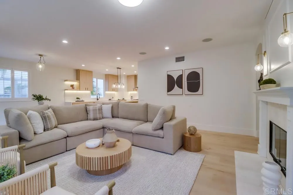 https://cdn.realtyfeed.com/cdn/127/306547390/2e96cc6adb5be82b296dee3068ed7b12.webp