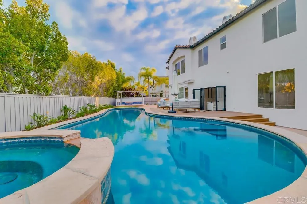 https://cdn.realtyfeed.com/cdn/127/306547390/ccd57274bc7a0d8076eaca944d29a381.webp