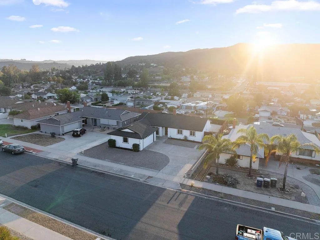 https://cdn.realtyfeed.com/cdn/127/306547498/ddd7417928c39f313af6eab527f346e9.webp