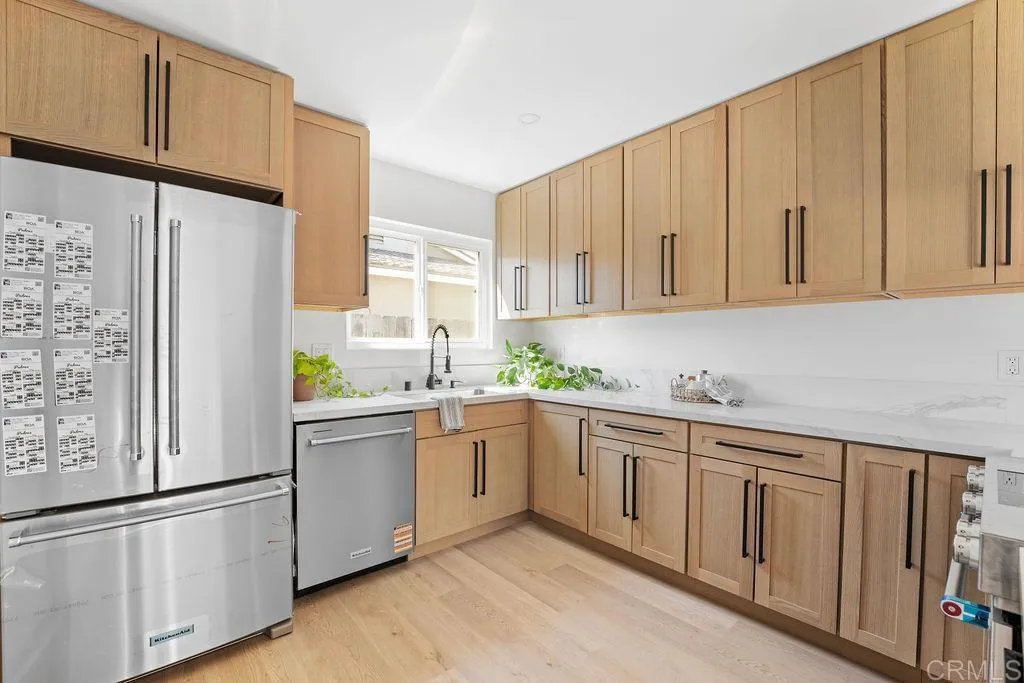https://cdn.realtyfeed.com/cdn/127/306547498/f40b5842260a956781d946bfa77b867f.webp