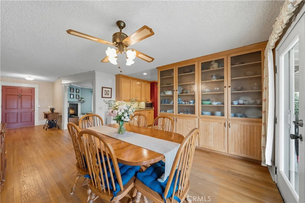 https://cdn.realtyfeed.com/cdn/127/306547499/930f5975536dd2a3f6dbd5a64d2d8e6f.webp