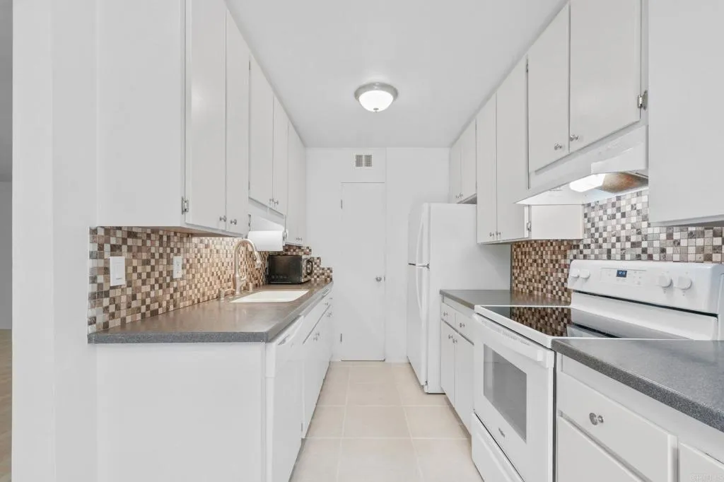 https://cdn.realtyfeed.com/cdn/127/306547509/546012c2f5d8756f16f5a17aa93c2d41.webp