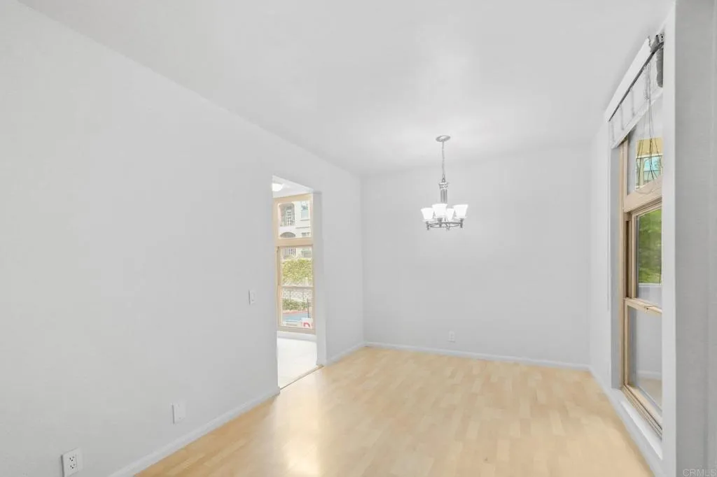 https://cdn.realtyfeed.com/cdn/127/306547509/e981f89d57f07465ff0c74e18cafb4dd.webp