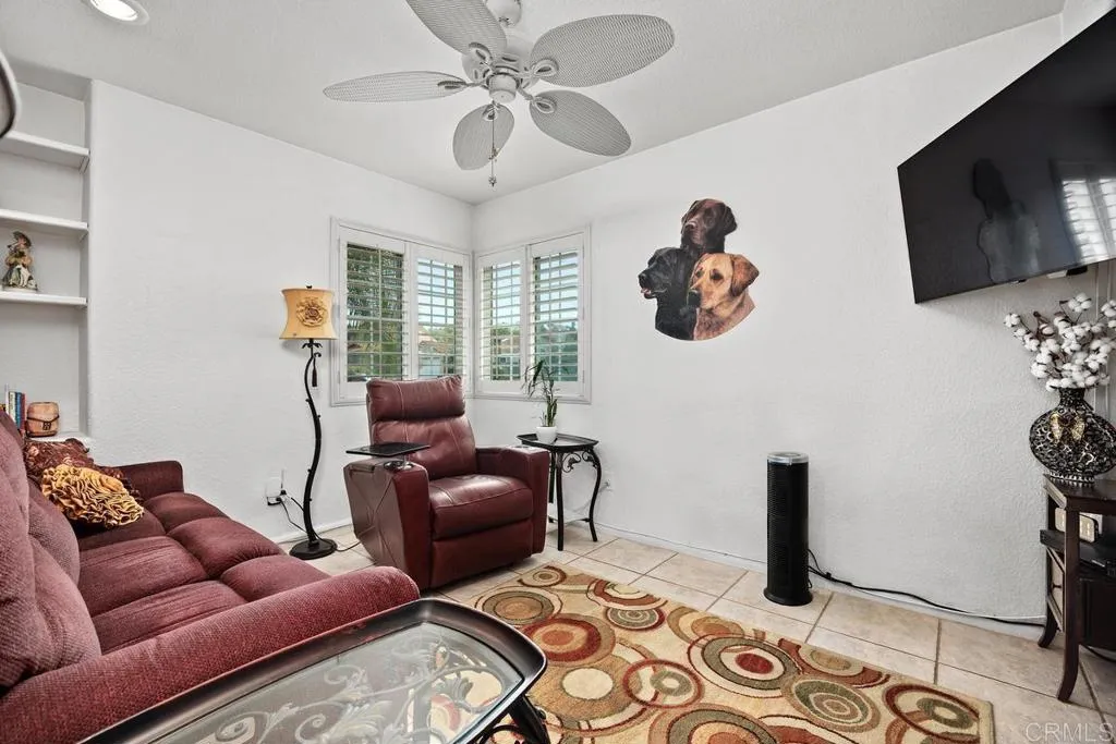 https://cdn.realtyfeed.com/cdn/127/306547512/c7c8cd373e24bc7130f096951cd9db36.webp