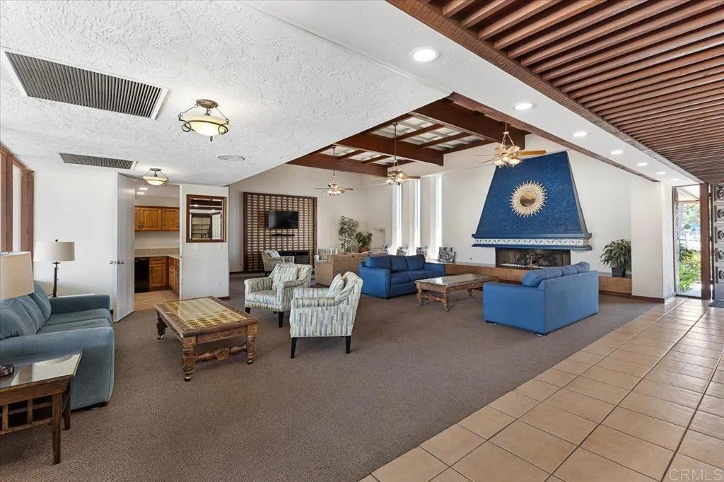 https://cdn.realtyfeed.com/cdn/127/306547519/2d1278b53ca40646c5d6b94617f30c5f.webp