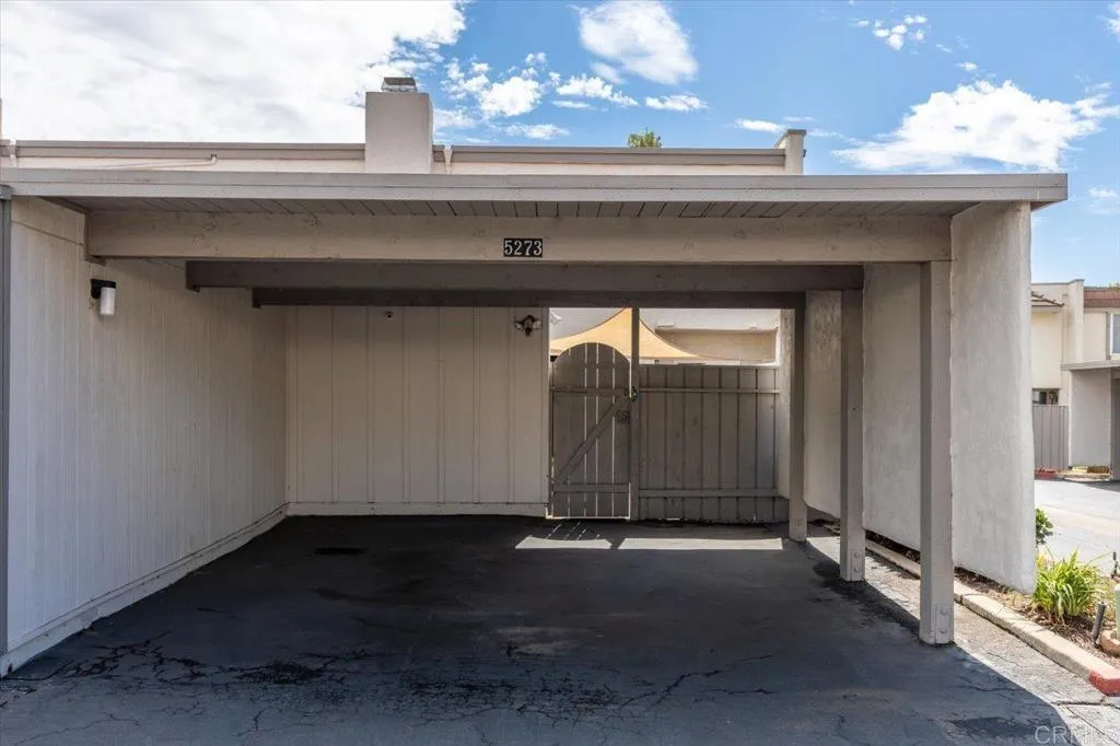 https://cdn.realtyfeed.com/cdn/127/306547519/5c134da16fd042fcb7f46c0774872cc7.webp