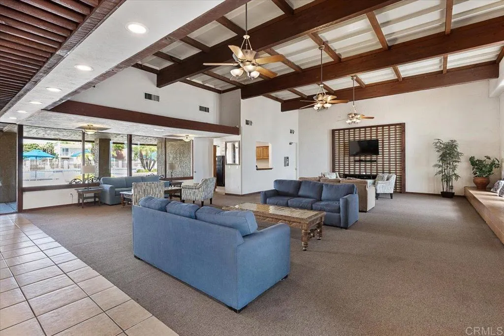 https://cdn.realtyfeed.com/cdn/127/306547519/e19d6551dcb6ddaaf44320b808e9b14a.webp