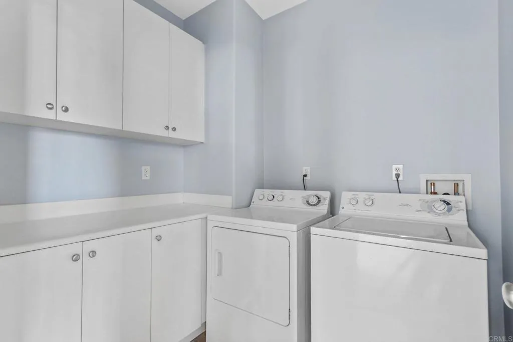 https://cdn.realtyfeed.com/cdn/127/306547557/8d87571f29d05f6c9ee70d323fc3c563.webp