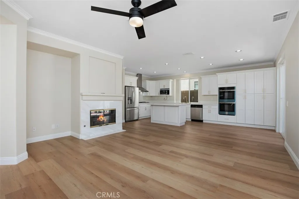 https://cdn.realtyfeed.com/cdn/127/306547573/05dea3165df382d4f259995915f85200.webp