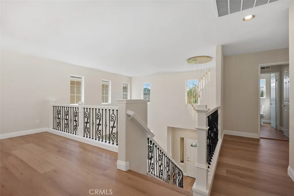 https://cdn.realtyfeed.com/cdn/127/306547573/80d4bd235c536fc978641330f50d16ab.webp