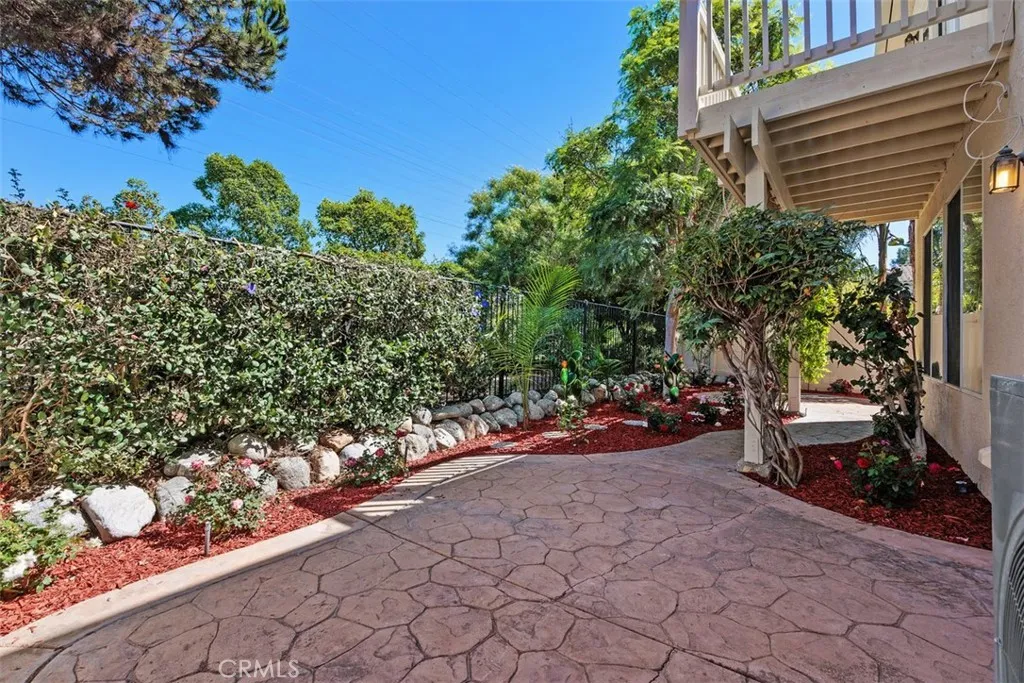 https://cdn.realtyfeed.com/cdn/127/306547573/a9c229d82f0483e9db64f7ab93e406b6.webp