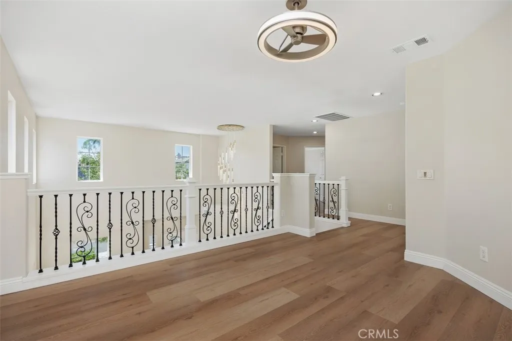 https://cdn.realtyfeed.com/cdn/127/306547573/c349b3c43c96ead0ee6dbb30d5b28d64.webp