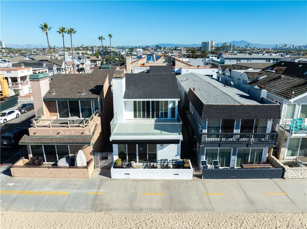 3012 W Oceanfront, Newport Beach, CA 92663