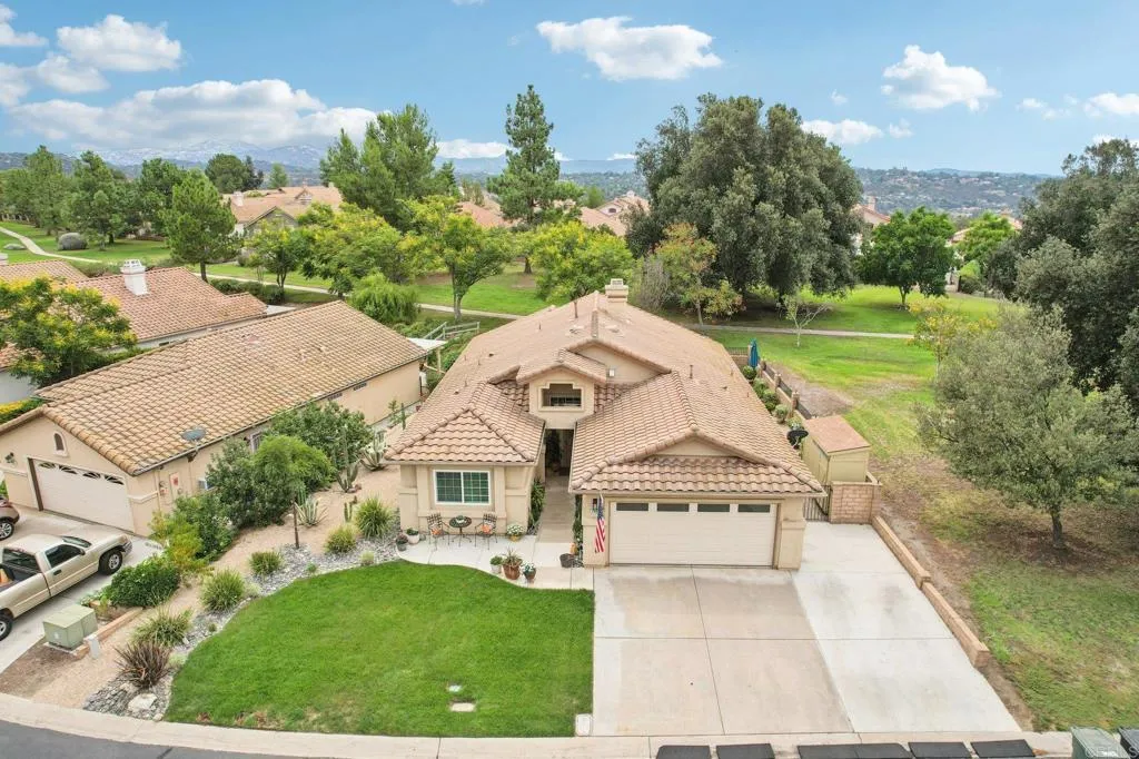 https://cdn.realtyfeed.com/cdn/127/306547644/61dae59b3f535d728e12e17f23c0453b.webp