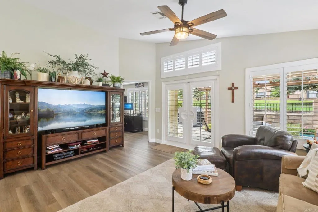 https://cdn.realtyfeed.com/cdn/127/306547644/743f595de4be76eb1418a2bec9bb710b.webp
