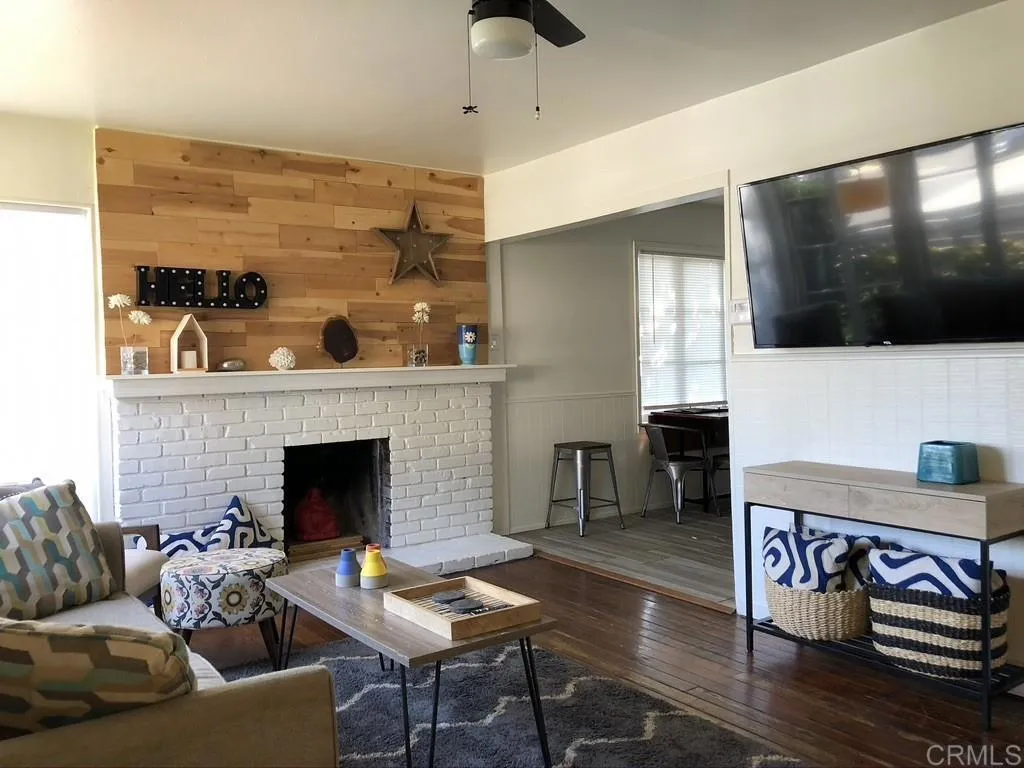 https://cdn.realtyfeed.com/cdn/127/306547780/e48ec741bfcce7fd7f72f6e5310eaf35.webp