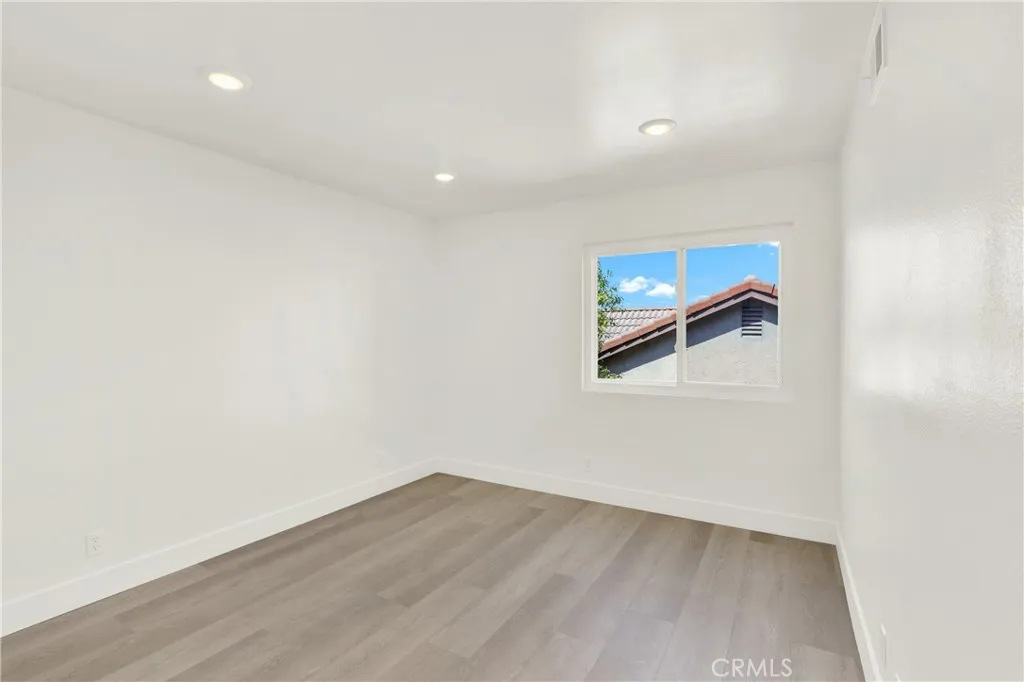 https://cdn.realtyfeed.com/cdn/127/306547784/1d65be2aabe0e8a8f1d6a9ec221d97a0.webp