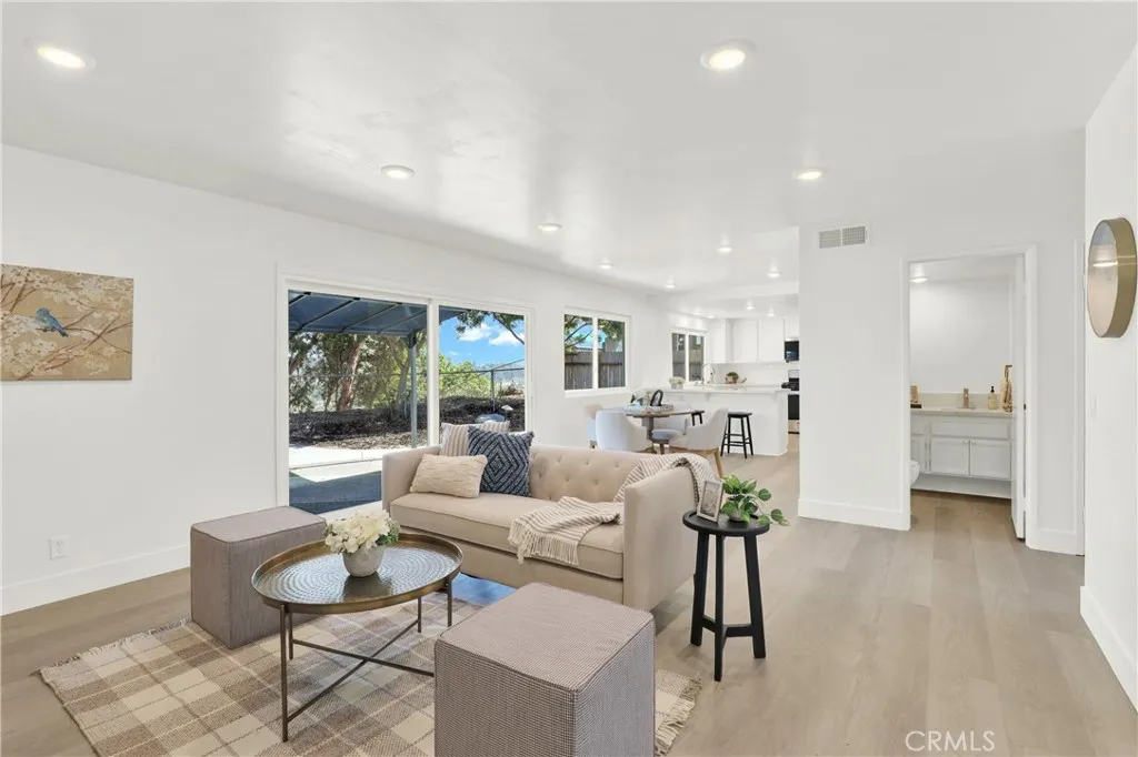 https://cdn.realtyfeed.com/cdn/127/306547784/a41e69d9c10e9e12bb0a74d425cf2b56.webp
