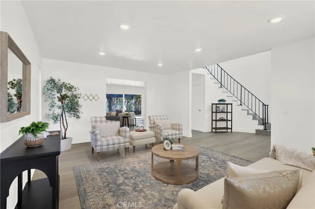 https://cdn.realtyfeed.com/cdn/127/306547784/aef8fd254d7441fc37c16f461edaf975.webp