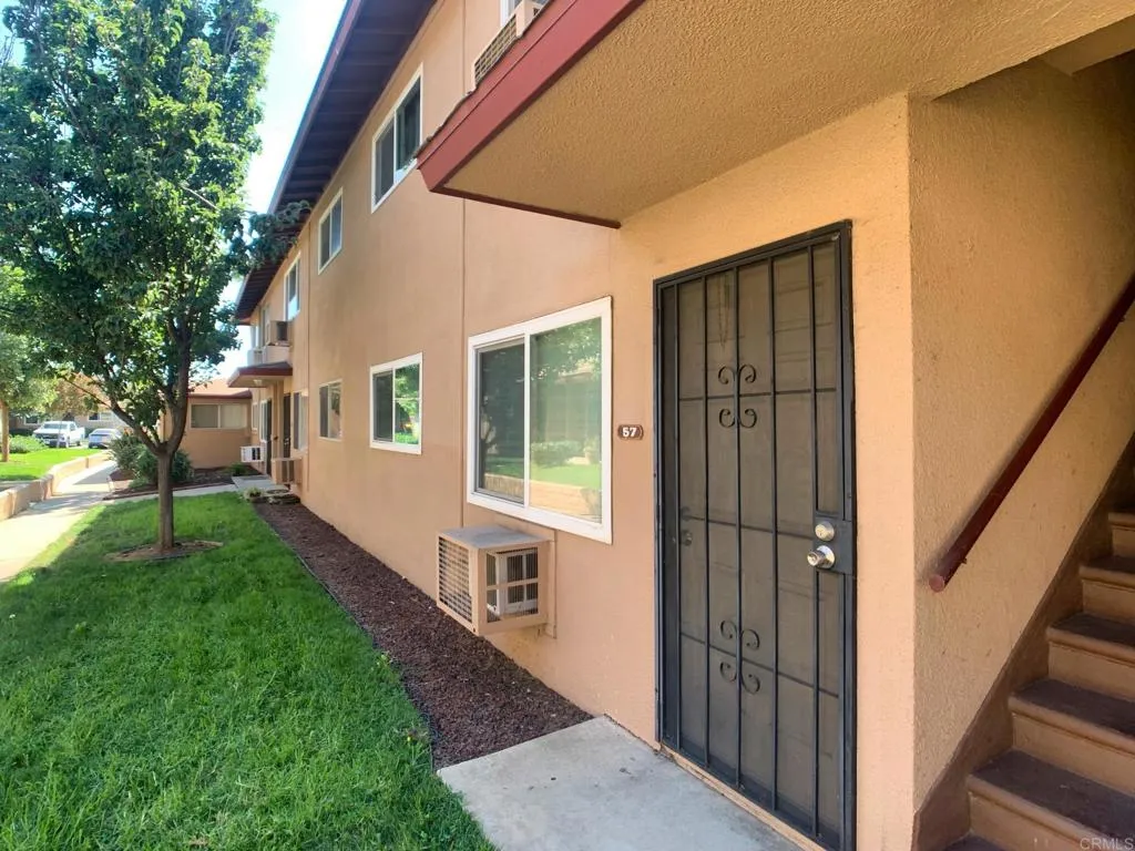 MLS: PTP2507198 Condo For Sale