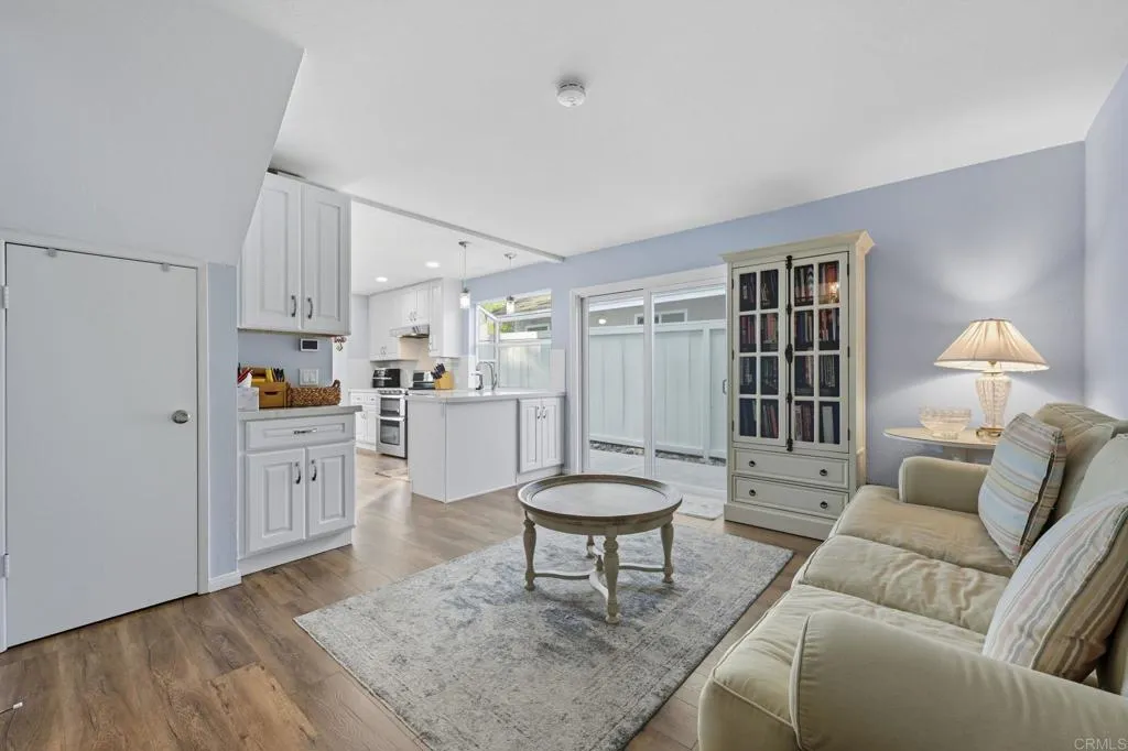 https://cdn.realtyfeed.com/cdn/127/306547896/772bf084b6fe60e8a48c8ffbe8bff77d.webp