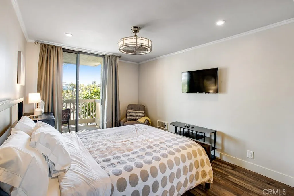 https://cdn.realtyfeed.com/cdn/127/306547972/96ec1a92d0e1370544dccf746cef7cc5.webp