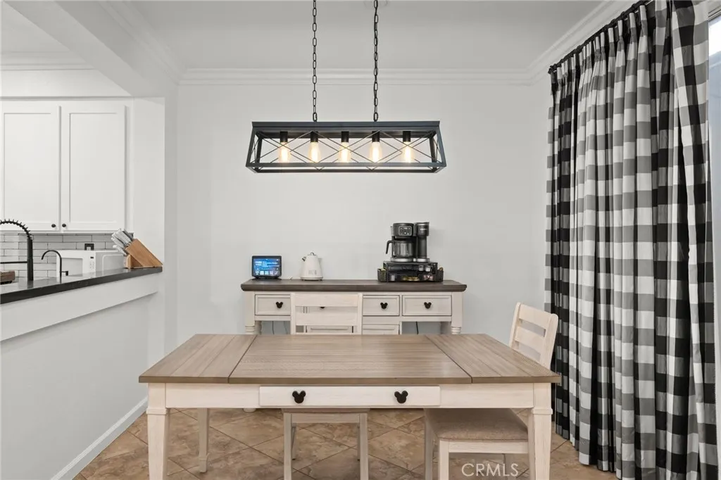 https://cdn.realtyfeed.com/cdn/127/306547973/1f5a527280425213039c4529479b9831.webp